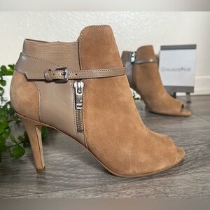 Marc Fisher Savory Peep Toe Heeled Tan Booties w Faux Zip Detailing. Size 8